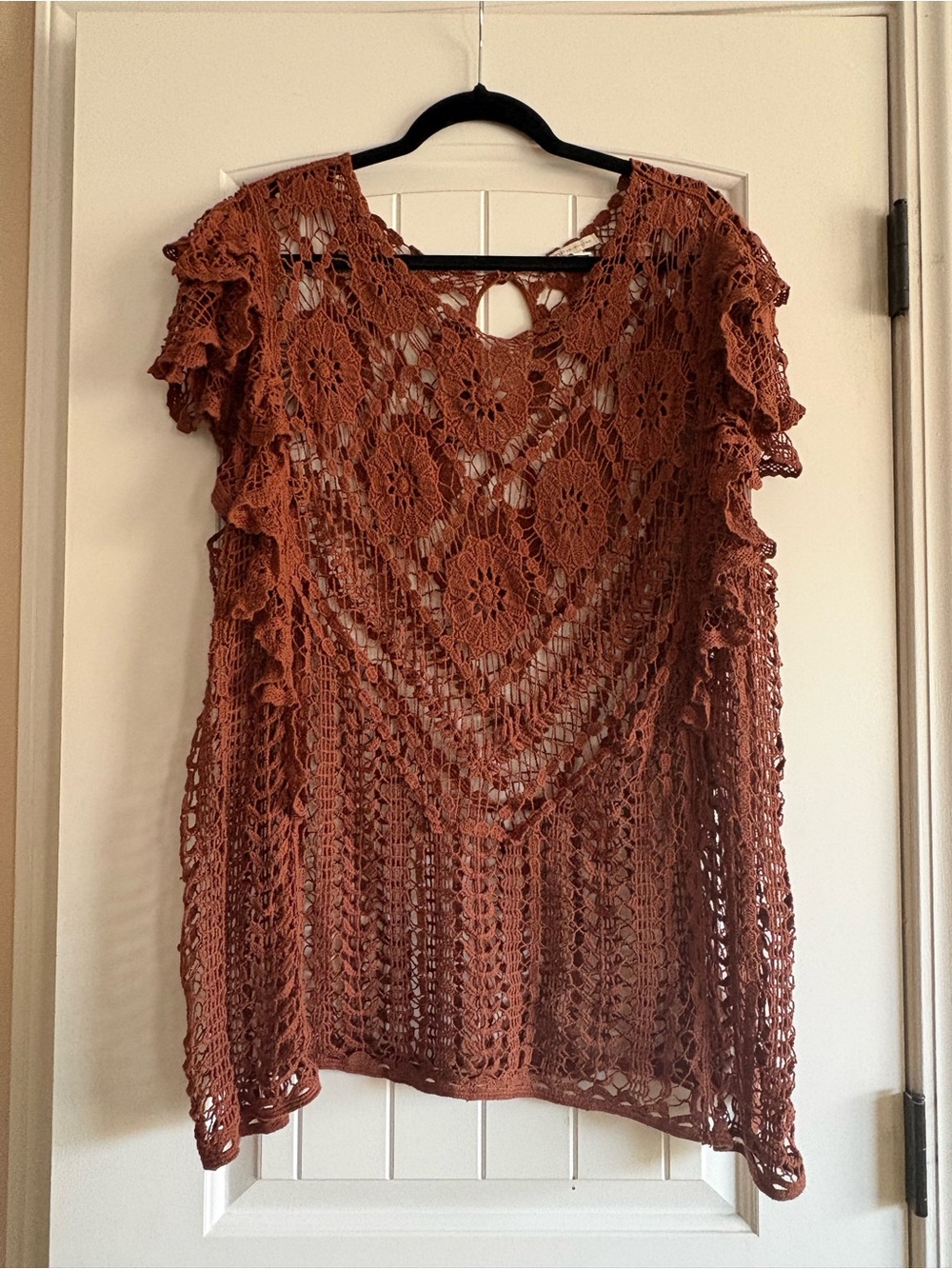 Cato Rust Crochet Flutter Sleeve Tunic